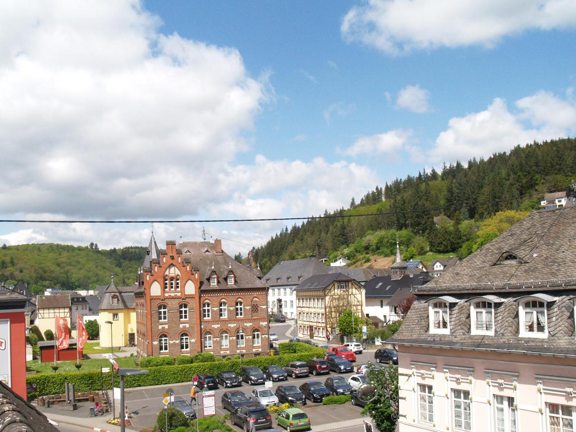Appartamento Ganzes Haus, Zentrale Lage Adenau Nuerburgring Esterno foto